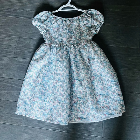 Girls clothes age 5-7 - Picture 4 of 9